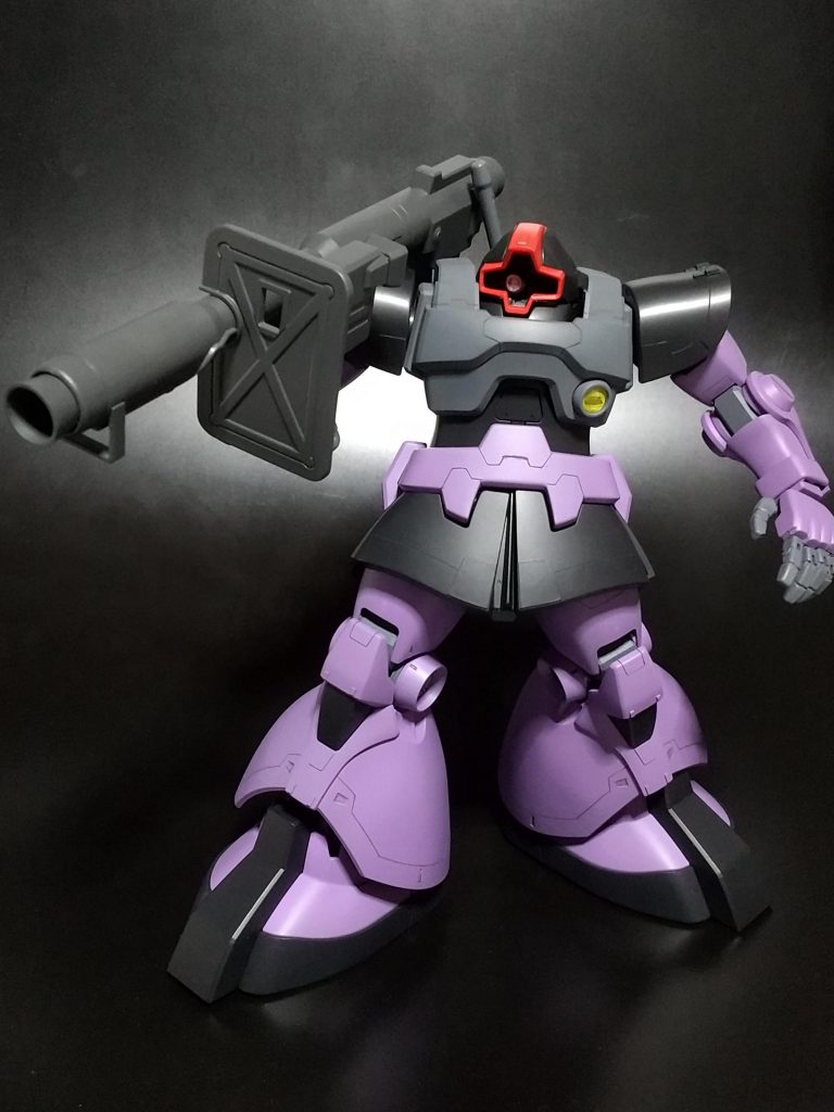 股間軸を移動した弊害で、脚部の可動範囲が犠牲になりました。でも、いいんです!素立ちが決まれば‼️