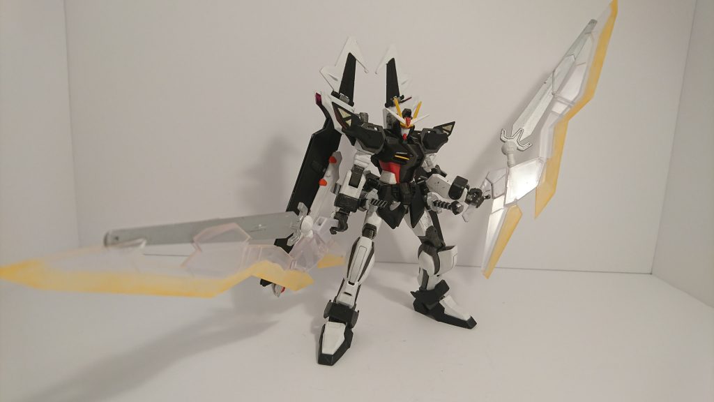 MR-Q10 フラガラッハ3ビームブレイドは大型化させました。