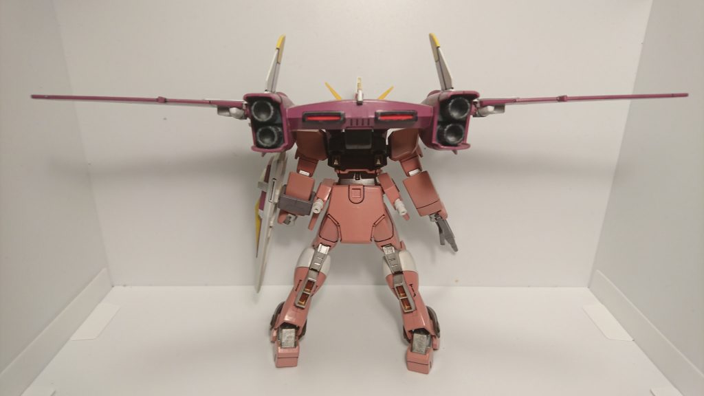 ジャスティスの特徴と言えば、この大型リフターですね！