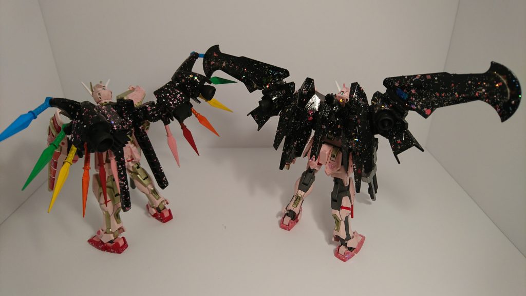 2人は吸血鬼なので、ストライカーパックは翼にしました。