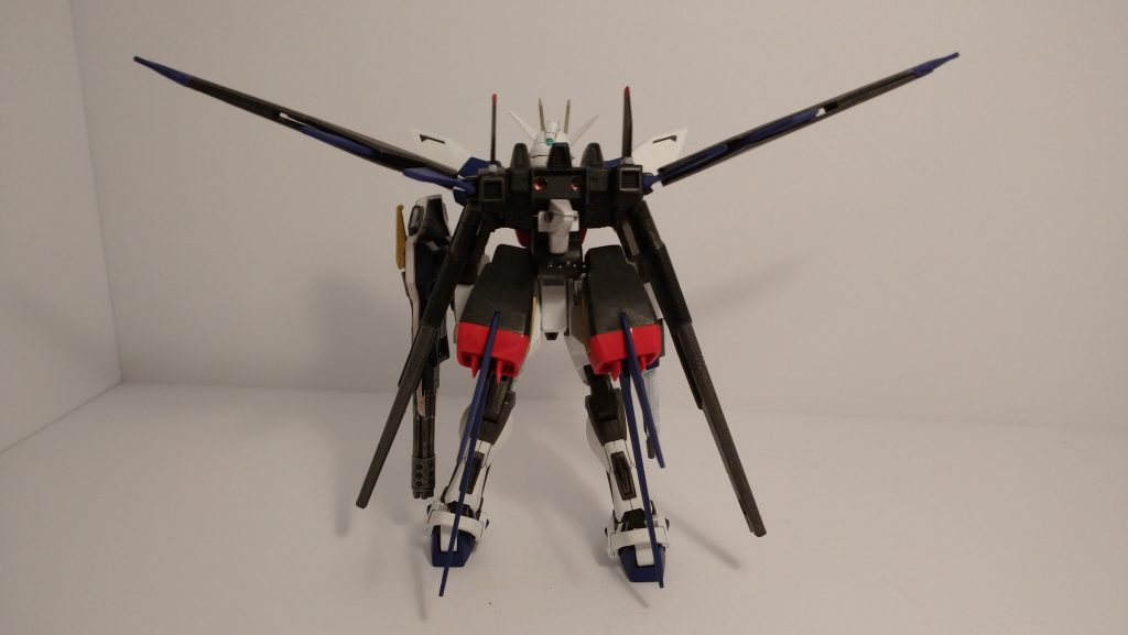 ただし、エールのスラスターを付けたので、支援戦闘機形態はオミットしました。