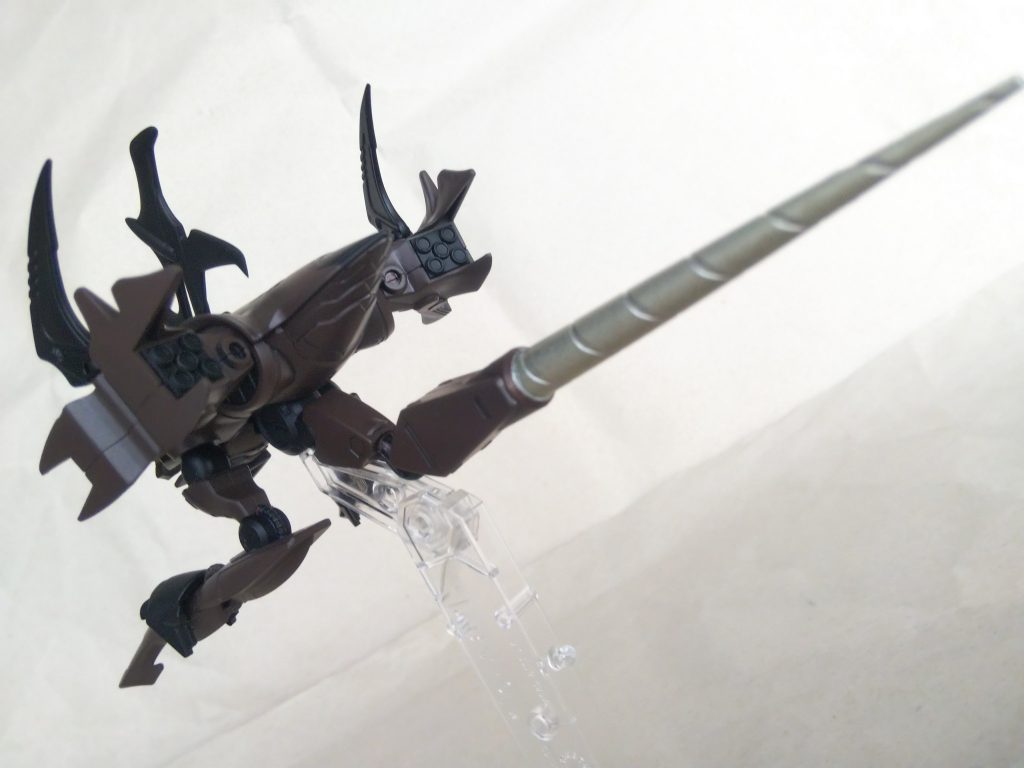 ポイント:先端各所をシャープ化して禍々しさを強調。
主な使用パーツ:BB戦士 武者砕虎摩亜屈/スペリオルランダー/黒魔神闇皇帝