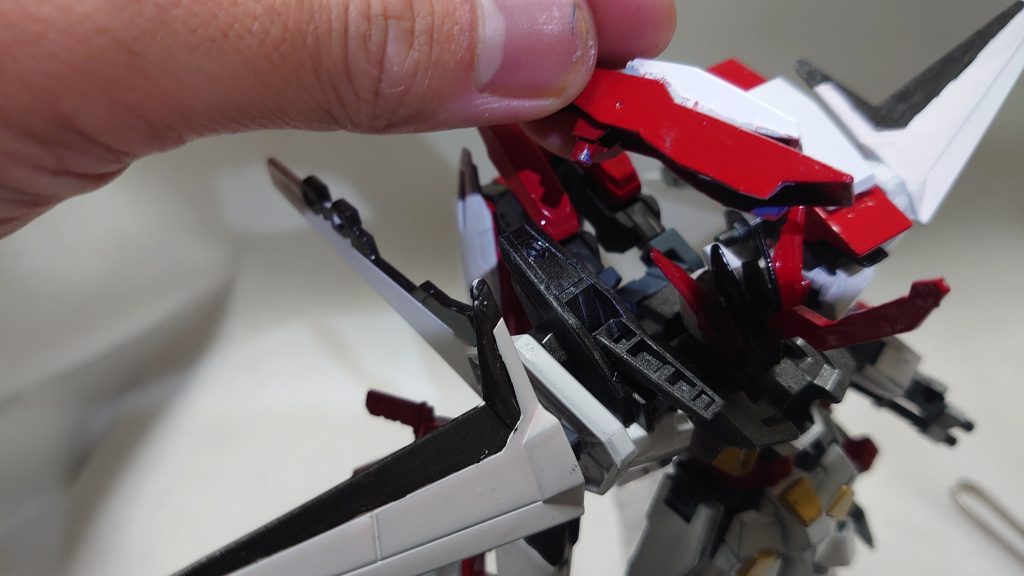 ライトニングバックウエポンを加工してクレイモアにしています