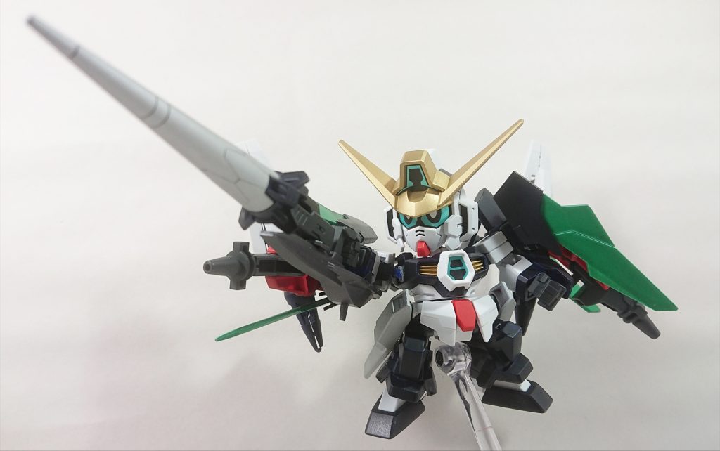 シグマシスロングキャノンにインジャスティスウェポンズのショットランサーを取り付け、ドッズランサーならぬシグマシスランサーを作成。
ダークハウンドっぽくていいかなーとか思いながら作ってみたらめっちゃ長い!
まぁハッタリは利かせられるのでよし!