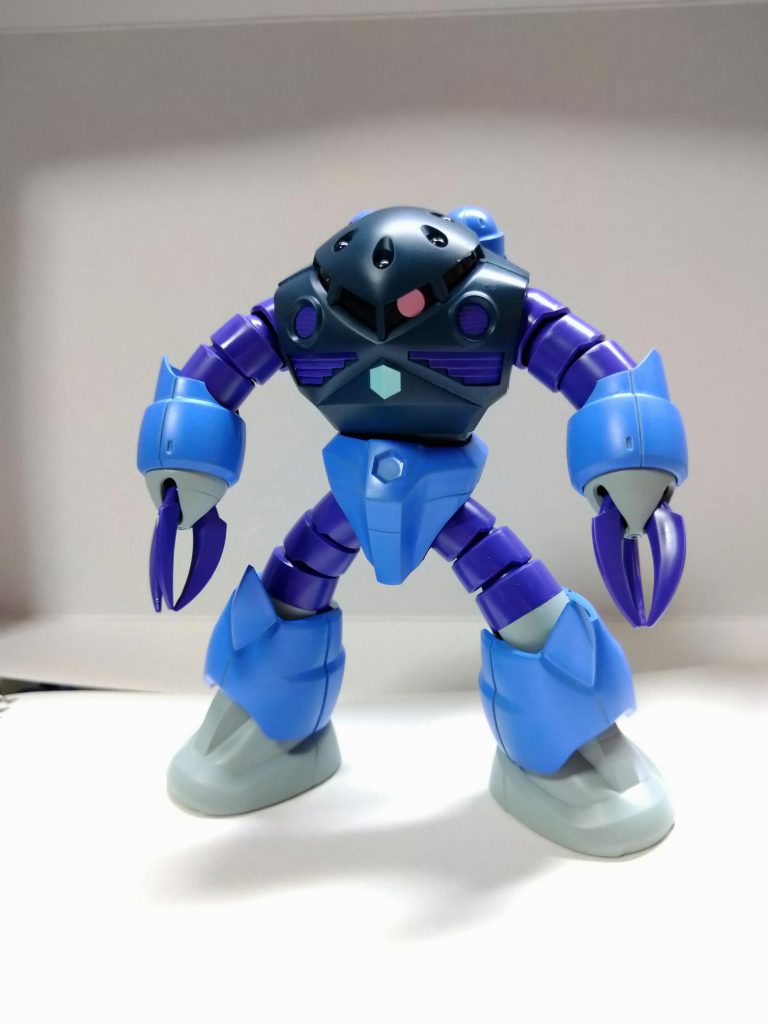 いつものごとく正面！
少し暗めの色と急に明るくなる青！