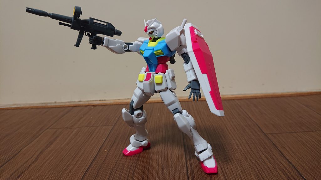 気にならないけど、意外と頭デカいよね

歴代HGだろ旧HGUC版の次にデカい

むしろ最近のガンプラ頭小さすぎ？