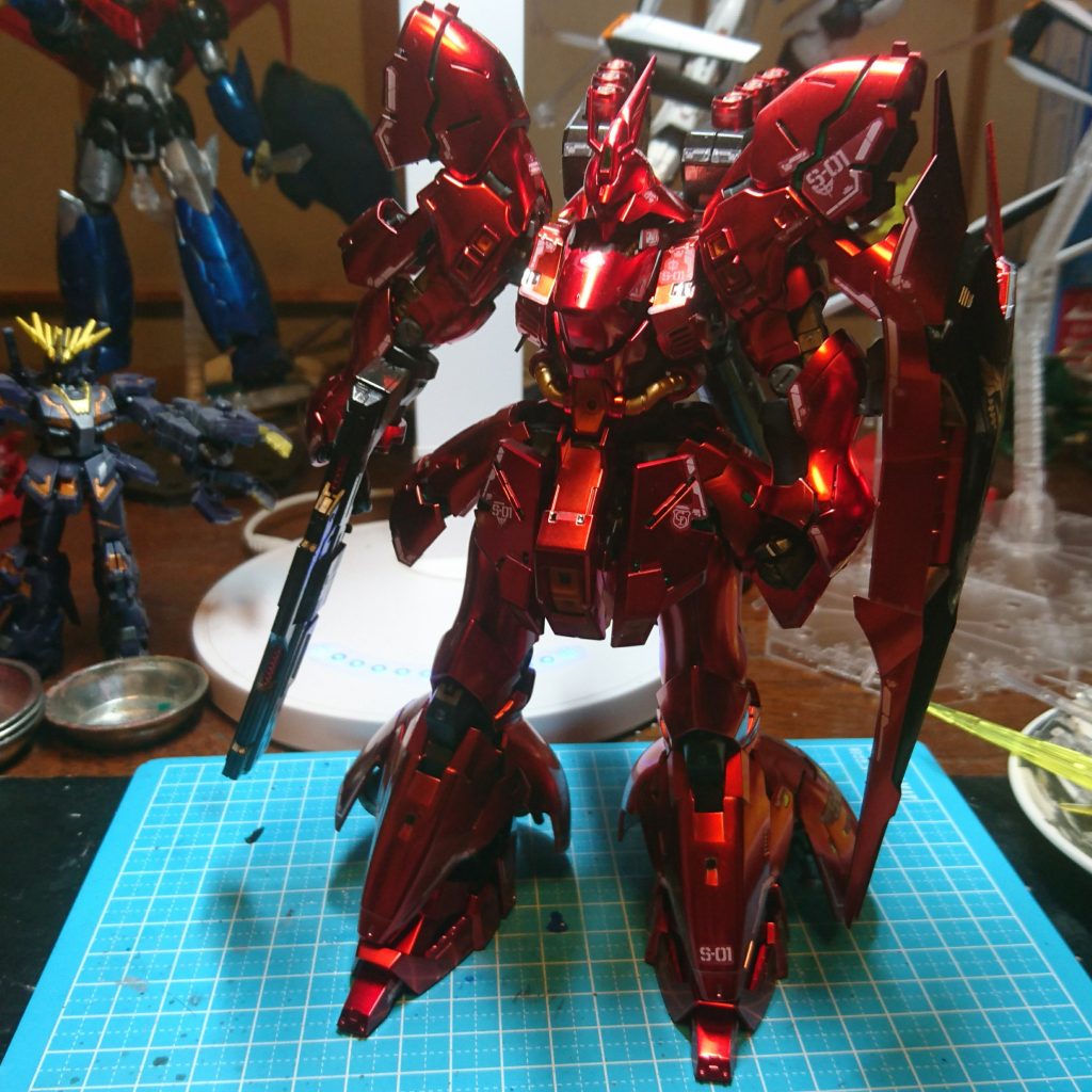 他の人の真似してサイコフレーム発動っぽくメタリックグリーン塗りました