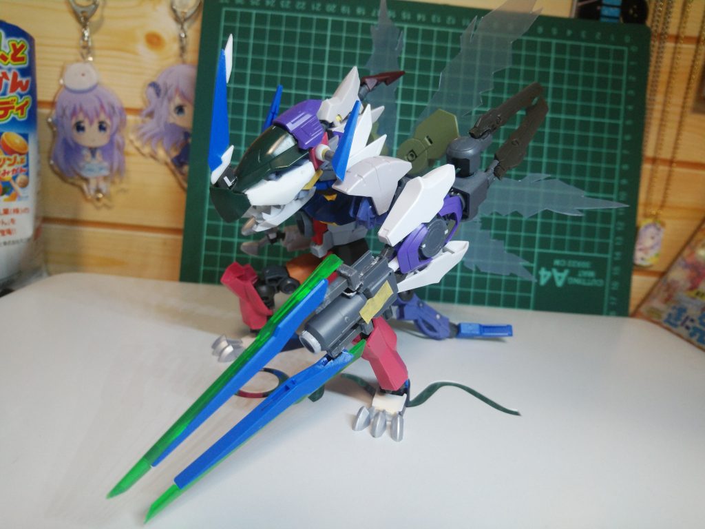 鉄血コンに参加します通してください!
とても鉄血使ってる感はないのですがとにかく色んな鉄血ジャンクが混ざってます。膝から下とか尻尾とかにグレイズフレームを使ってるのでこれは立派なグレイズなのです・・・
パッと見でわかるのは流星号、レギンレイズ、キマリス系ですかね。胴体が鉄血系じゃないのでどうしても鉄血感は薄いですが・・・