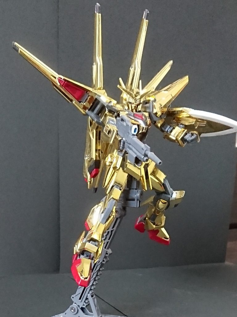 アークエンジェルはやらせん!
早く新発売の∞ジャスティスと並べたいです。そのために製作したといっても過言ではありません