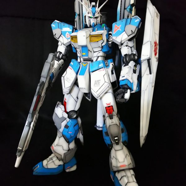 νガンダムをHi-νガンダム風に