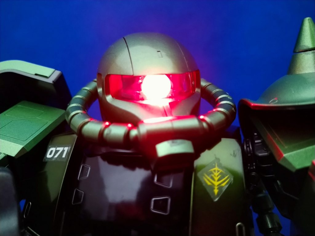 カメラアイ点灯