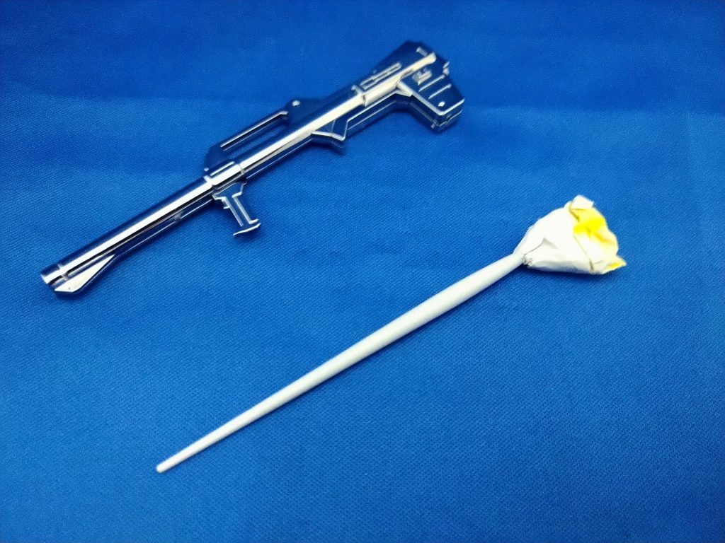 マスキング後にシルバー、ホワイト4層