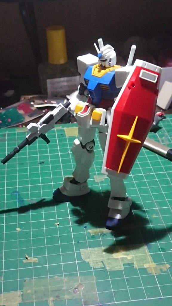 ビームライフルは陸戦ガンダムより。
シールドは変更するかもしれんです。