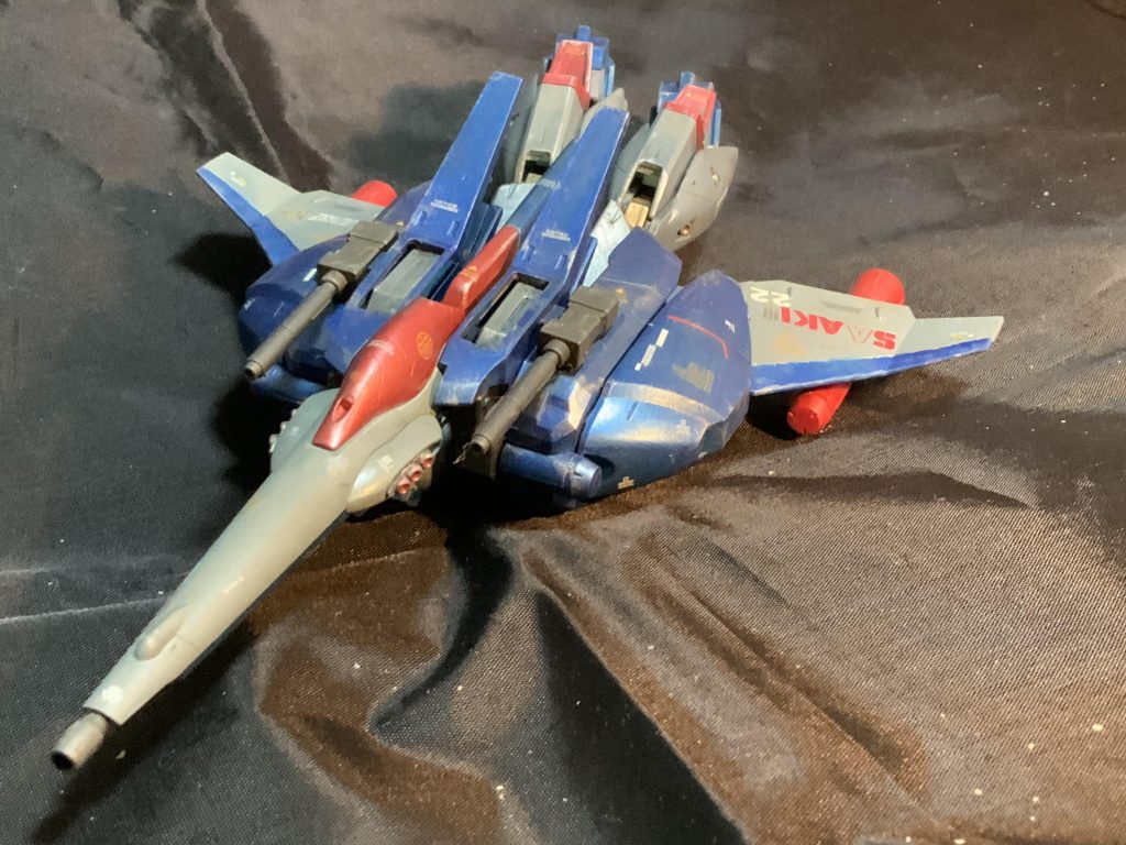 飛行形態バージョンです 翼にフォロワーさんのコールサインを( ^ω^ )