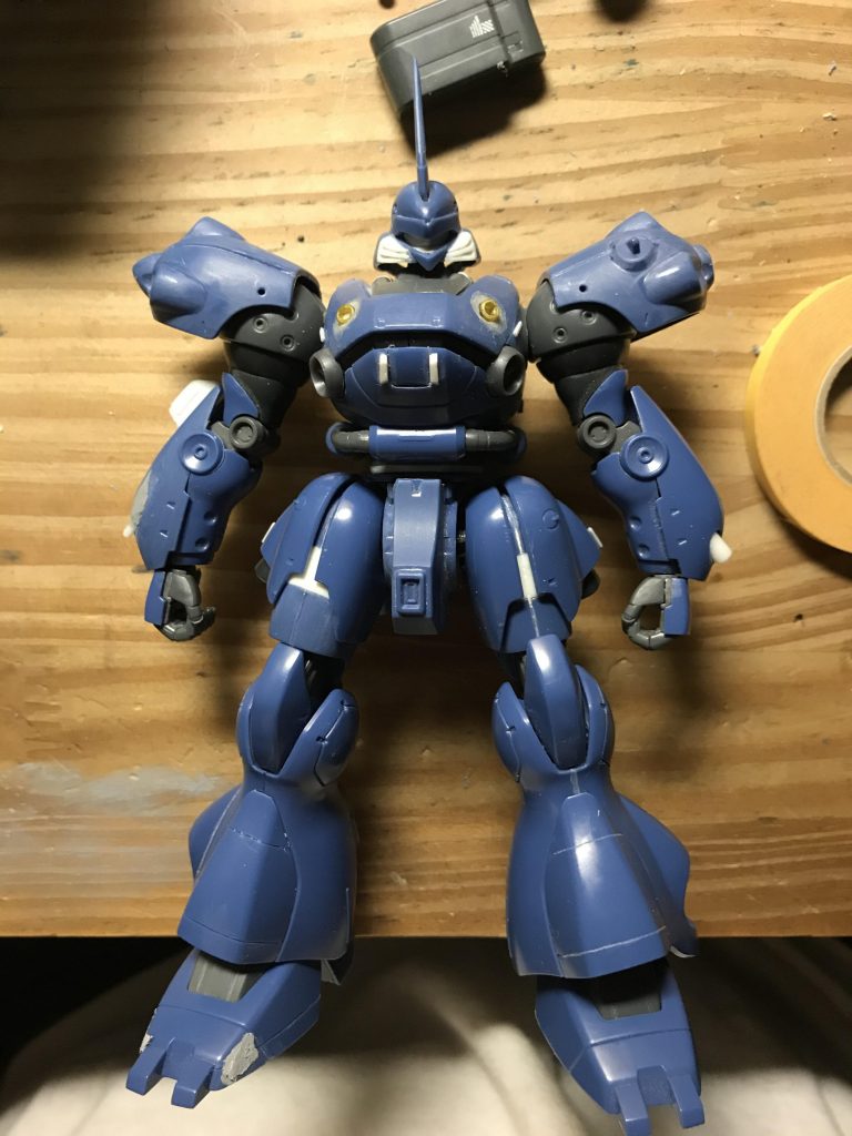 各種ディテールアップを行っています。
太腿から6mm程度延長しています。