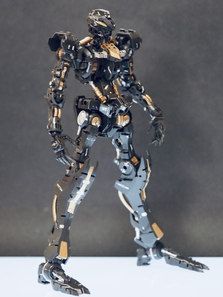 ガンダム72機の原点である機体。
原点故に0番目に位置する機体。