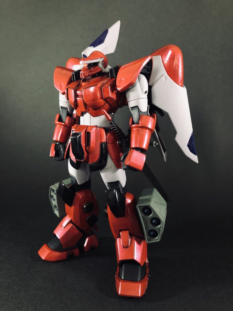 塗装はクレオスさんのMr.カラー黒サフからの筆塗りで、水性ホビーカラー メタリックレッド、グレーとレッド、グレーとグリーンを調色したものと、ブルーとなっています。
ここまで観ていただいて、本当にありがとうございました！