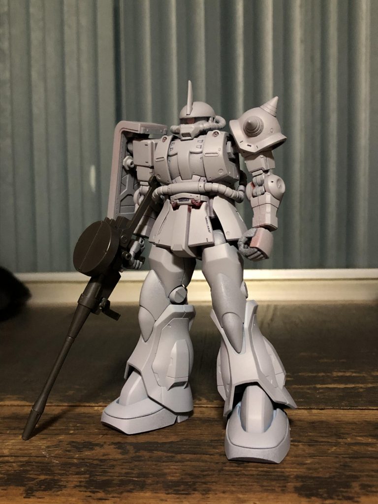 好みのザクヘッドが無かったのでグフヘッドを改造しました。