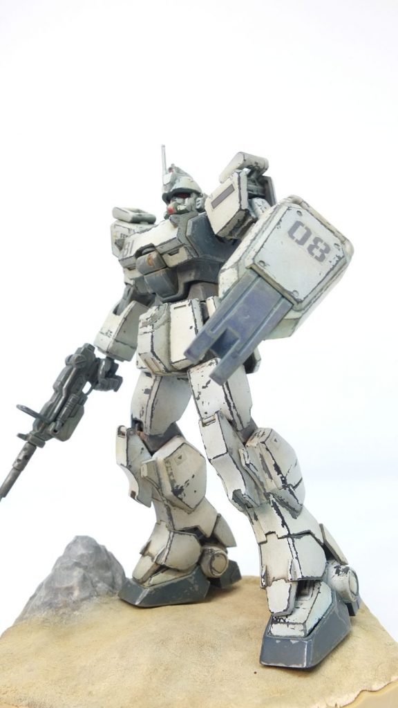 煽りも俯瞰も無骨な印象でカッコ良いガンダムだと思います