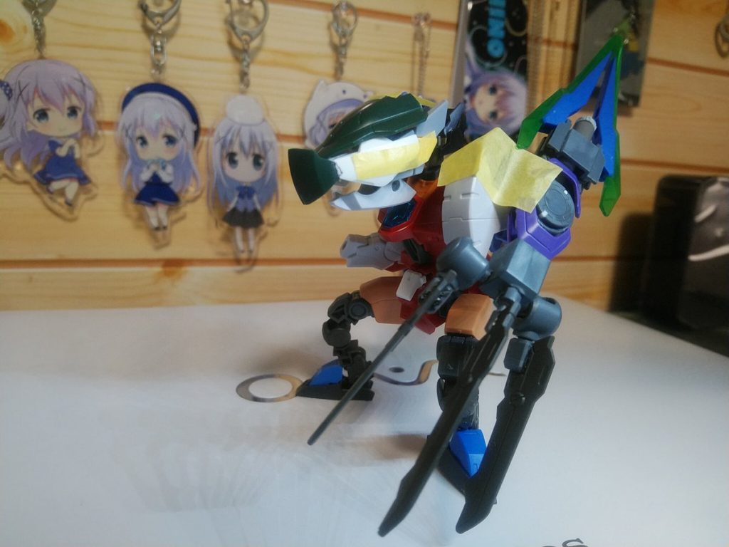 初めの頃は胴体ビームがあるってだけでブラストマスター使ってましたがそれ胸じゃなくて腹じゃん?ってことで砲身だけ没収してライトニングに変更。
アルタラウスの砲身に伸縮展開ギミックの名残が見えますね。