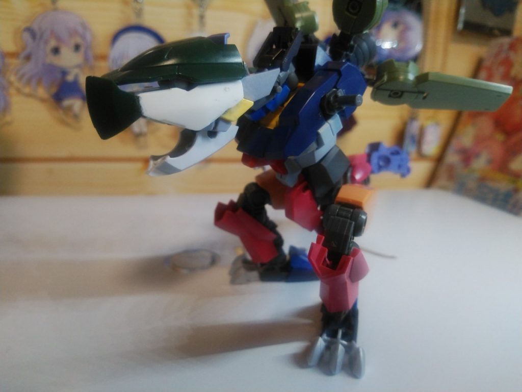 髪がないとかなり首がいい具合に動くんですがね・・・