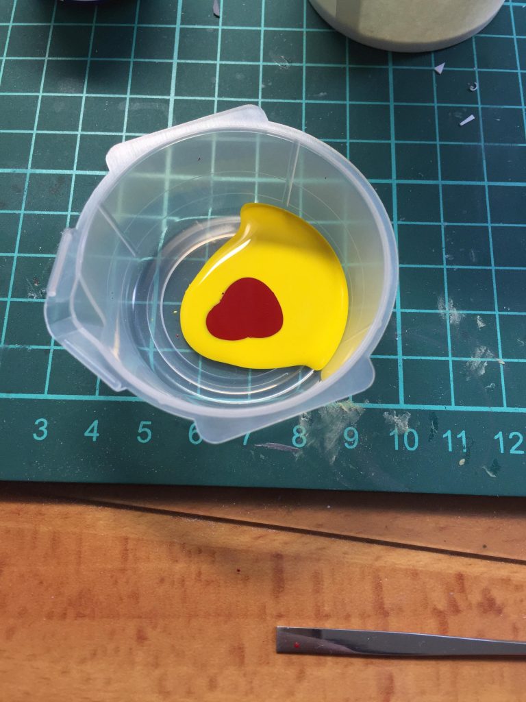 たまたま生まれたオムライス。
メガライダーのオレンジはオムライスで出来ています。