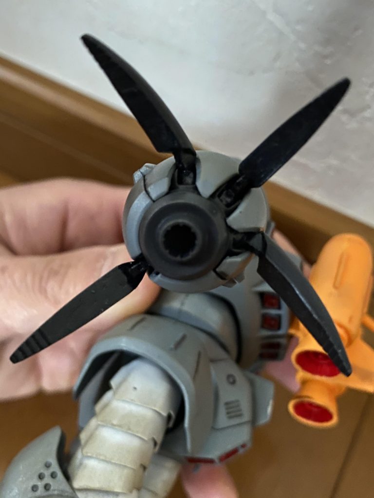 バイスクロウの肉抜きはエポパテで埋めました。