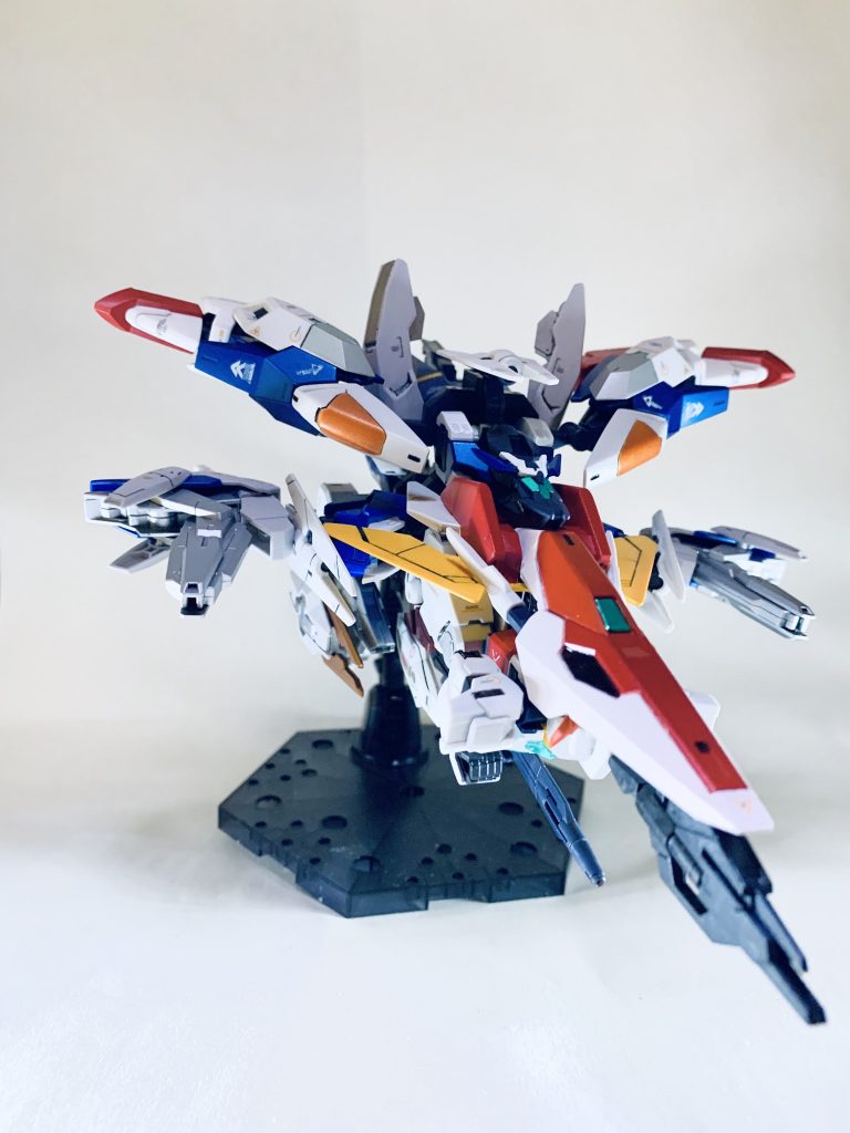 コアフライヤーとユニットをドッキングさせてコアフォートレスに。
このアイデアは天頂さんから頂きました♪o(^▽^)o