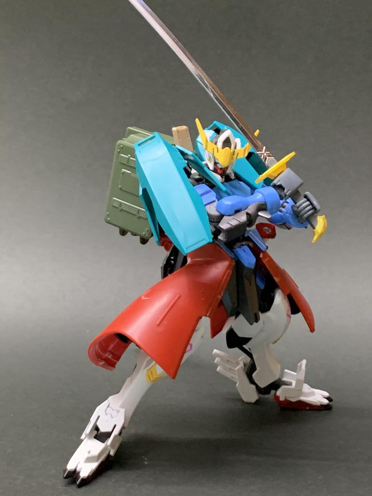 仮組み画像。HGUCサザビーの足パーツがいい感じに取り付けられました！ミキシングってこういう時テンション上がりますよね！
