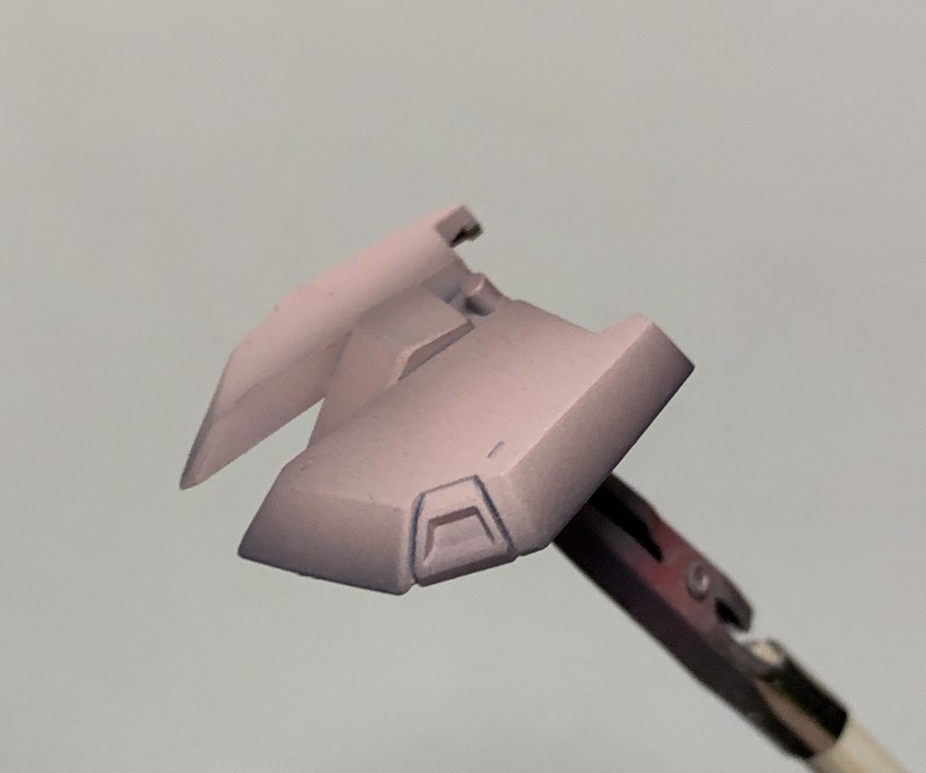 黒立ち上げでフチを残して塗装するのがどうしてもできず、ピンクサフ ベタ塗りしてから縁だけ塗る方法に
エアブラシ の繊細な使い方ができん！！
ベタ塗りで生きていこうと誓った瞬間