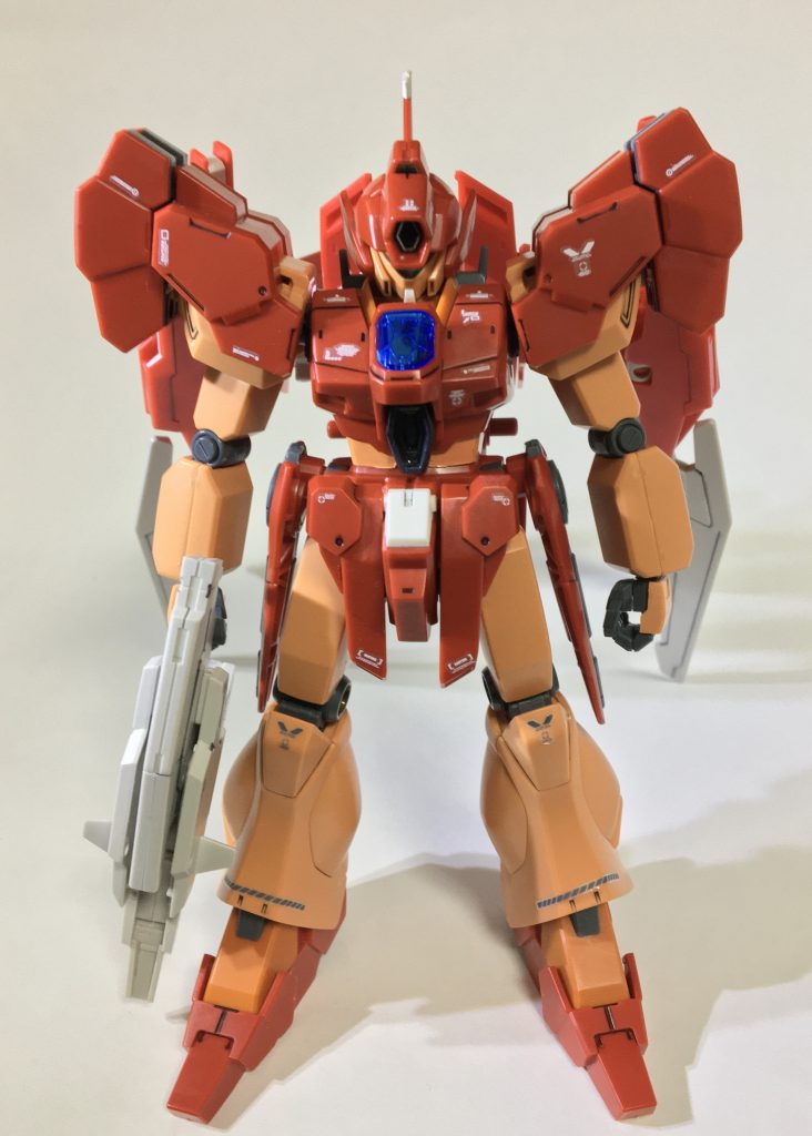 正面。
全身にデカールを貼り、情報量UP⤴︎