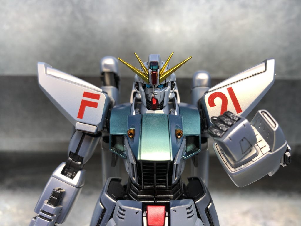 可動用ヘッドを使えば
1/60旧キットのパッケージも再現!?