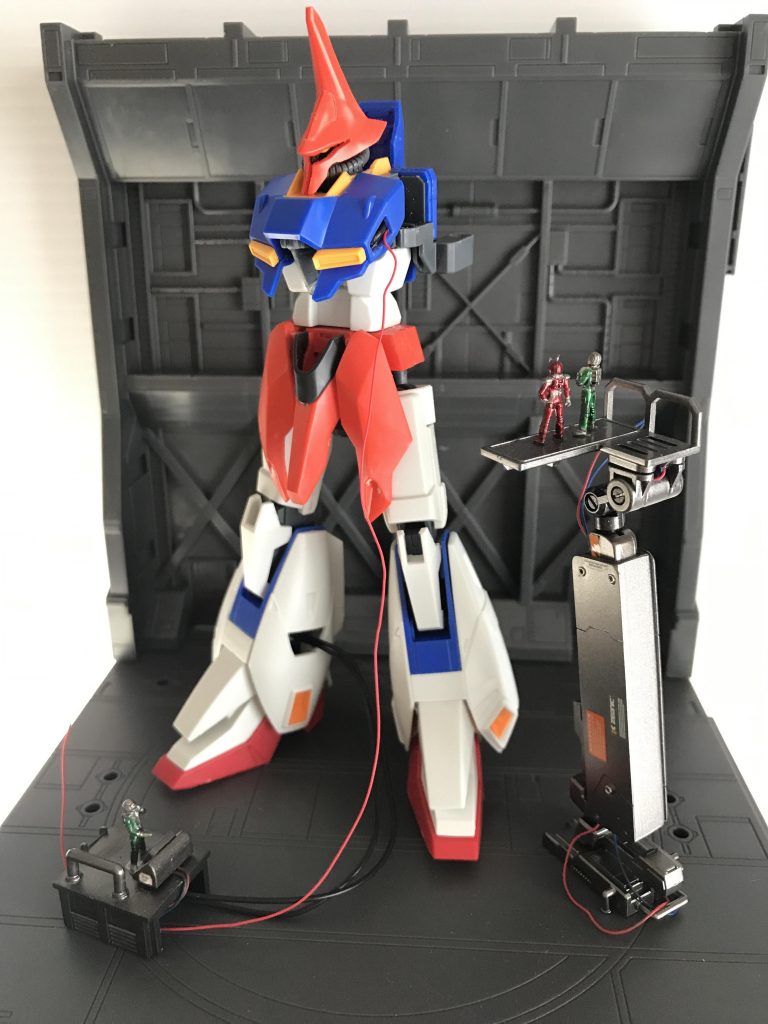 腰を絞ったり、ふんどしを小型化&シャープ化して、それらしい雰囲気に。