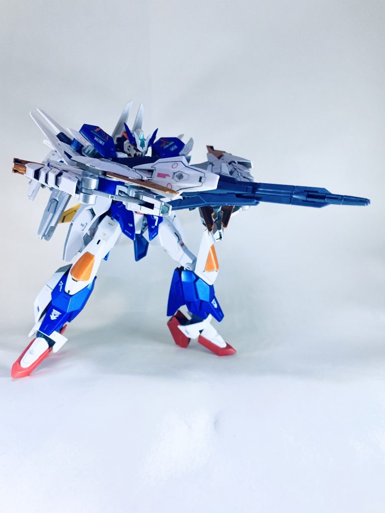 スナイパーライフルめっちゃかっこいい!(≧∀≦)
ポージングも一応難なく。