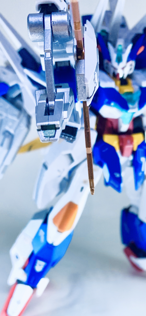 わかりづらいと思いますが、ハンドガンの銃口をパールグリーンにしています。