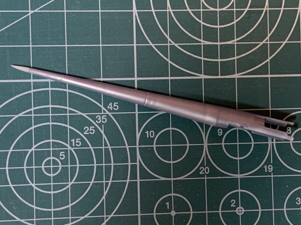 武装とアンテナもシャープ化。
プラ棒を使ったシャープ化も初の試み。
初めてのことに挑戦するのって、大変ですが楽しいですね!