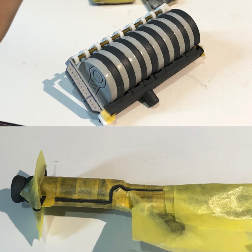 武器類はマスキングで塗り分けています。