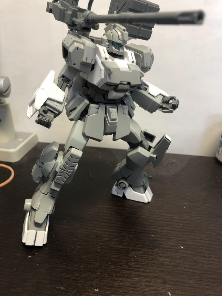 遠距離攻撃に特化した2号機｢エリミネーター｣