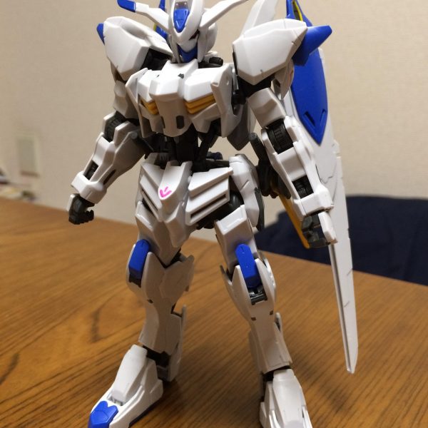 HGIBOガンダムバエル