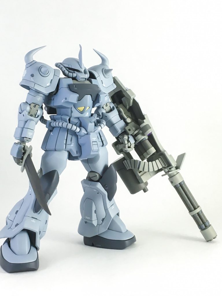 胸部ボリュームが出るように、プラ板 とポリパテで形状変更。腰テーパーをつけたプラ板を追加。フロントアーマーとリアアーマーの左右1ミリずつ幅増し。フンドシ部分を1ミリ延長。