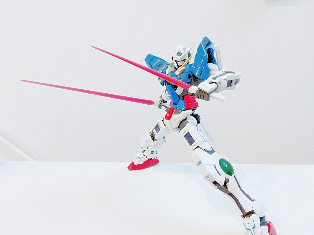 エクシアといえばやはりトランザム発動時のビームサーベル二刀流ですよ笑
色鮮やかで映えます。バリ度高いです笑