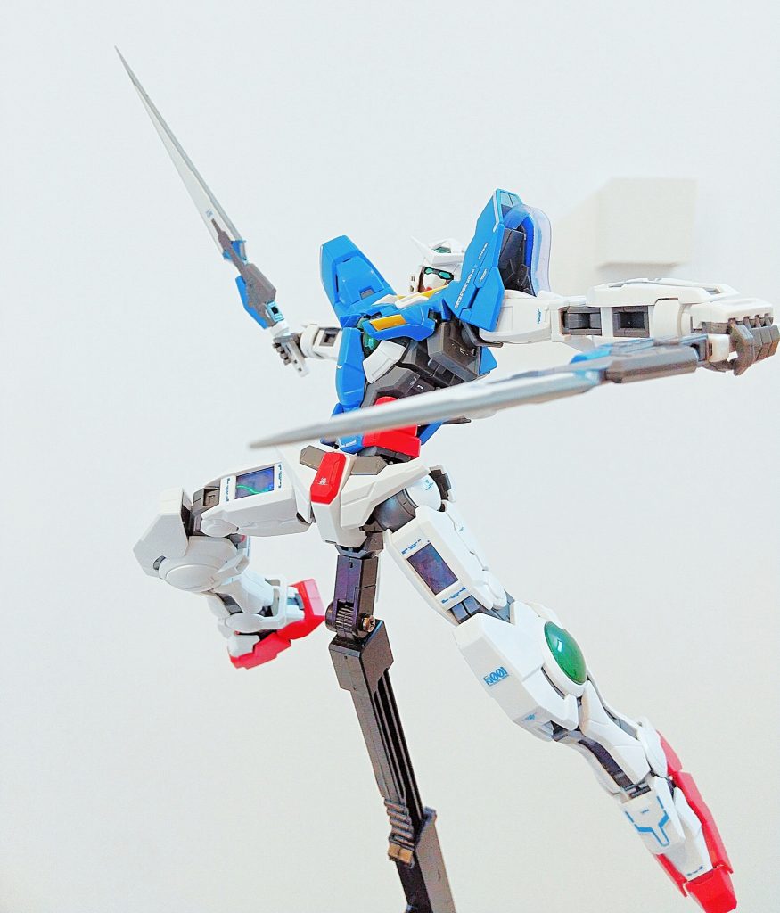 サムネのGNショートブレードとロングブレードver.です。正直このポージング、めちゃくちゃ気に入ってます笑