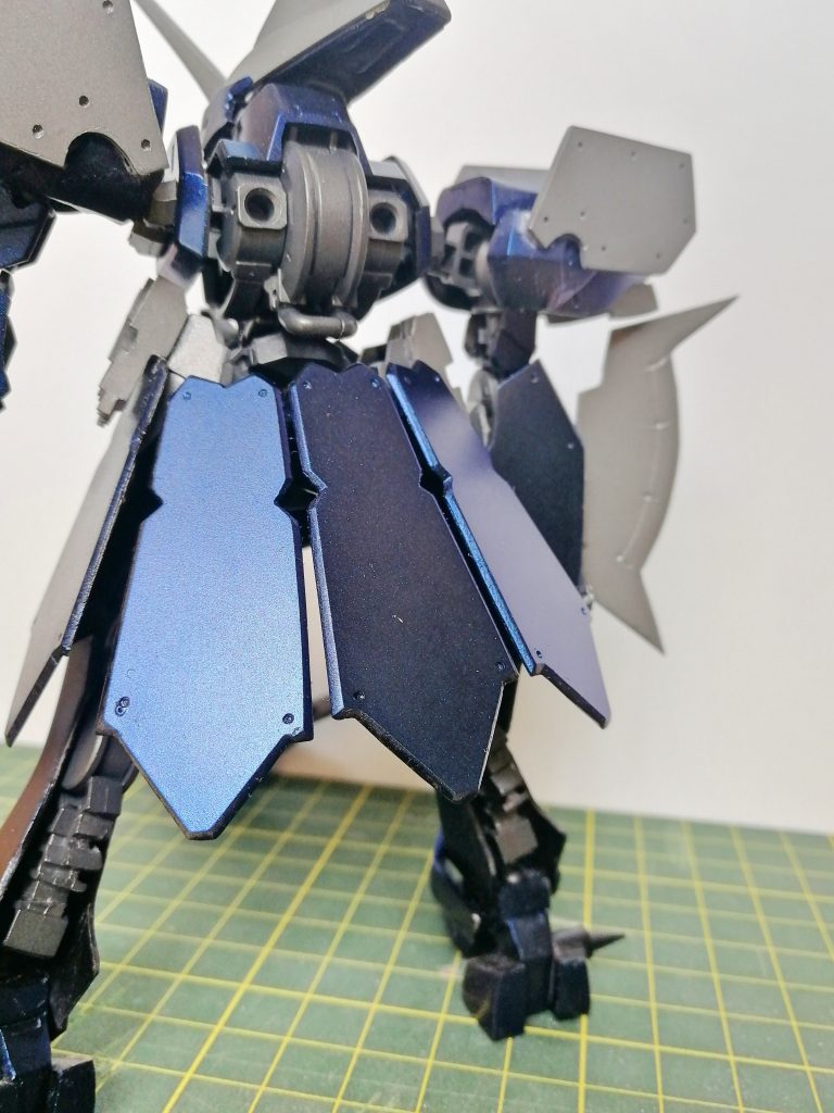 今回一番気に入っているリアスカート。固定にしたのでセクシーになったと思います