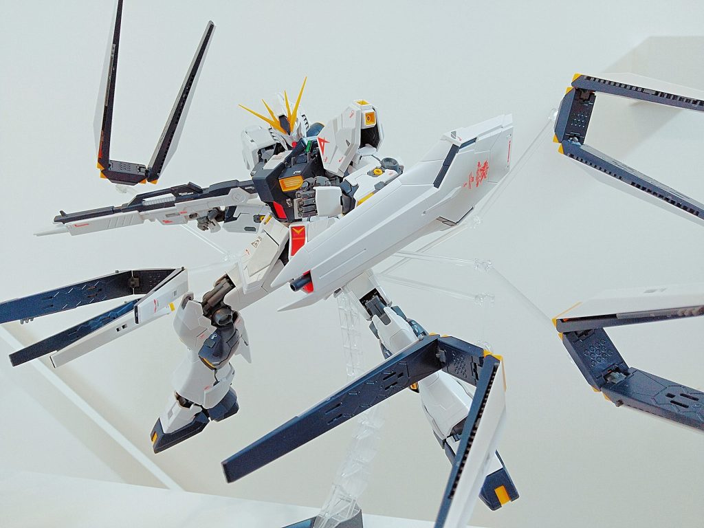 ニューガンダムのカトキハジメさんのアレンジです。ディテールは過去最高と思えるほどカッコ良いです。