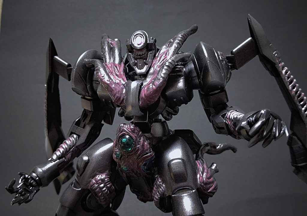 クトゥルフ神話のナイト・ゴーント的な姿をイメージ。