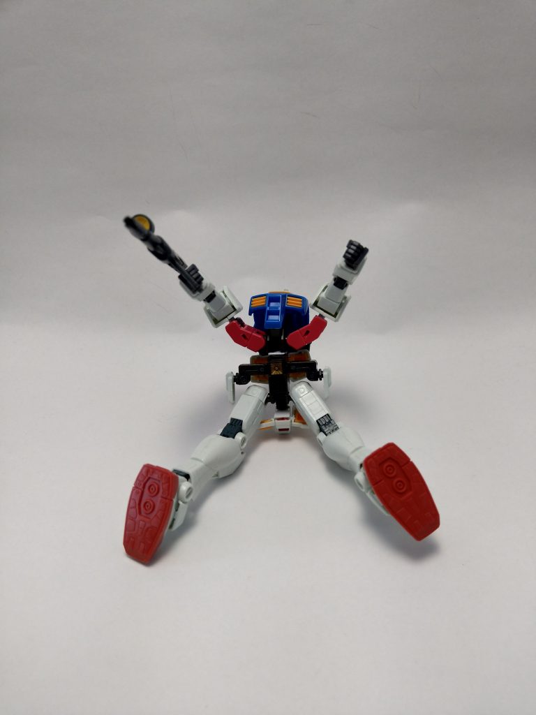 MA形態正面。ビームライフル持ちっぱなしだけどマウントするところないし多少はね。