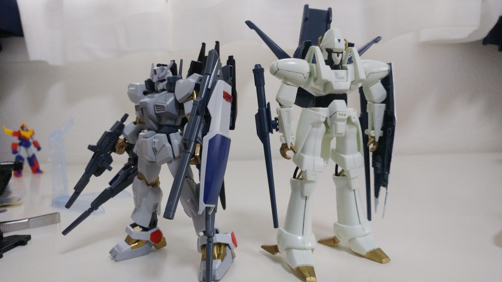 旧キットのエルガイム(Mk-1)と一緒に
      製作工程編