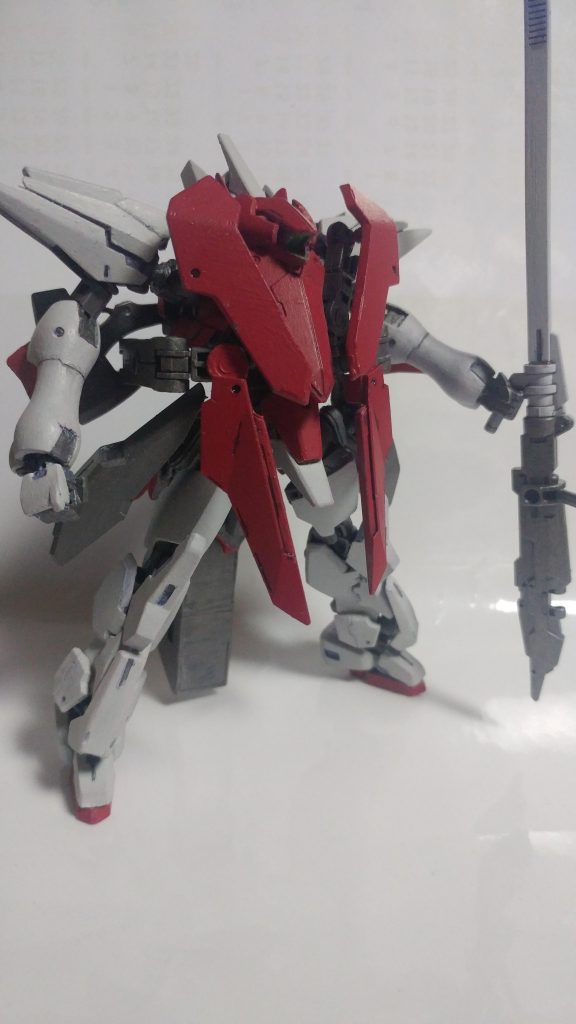 偽装装甲
胸部を中心に装甲を装着し、機体を偽装する。
この形態ではファーゾルト・フライアの追加装備を使用することはできないが、別途用意したレールガンによる遠距離攻撃に機体特性がシフトする。