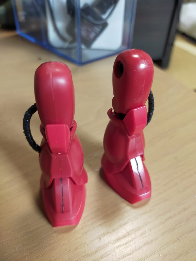 メラミンスポンジでつや消ししました。比較してみても結構上手くできています。ほんとに簡単なんでお試しあれ。