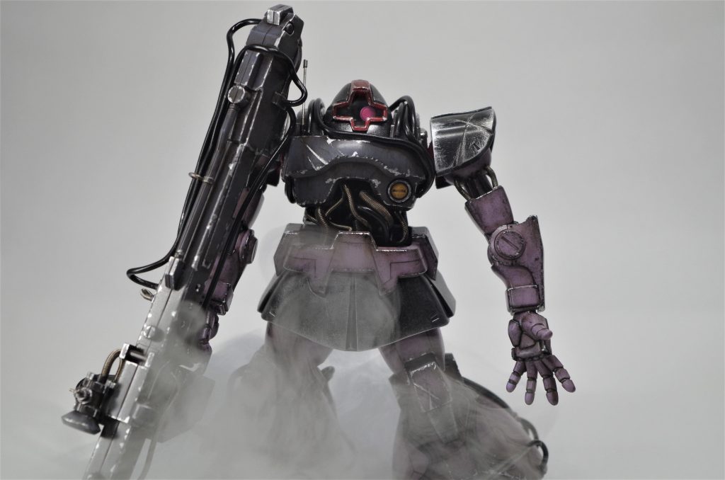 ・各部傷を加えシルバー塗装で金属露出を表現しました。